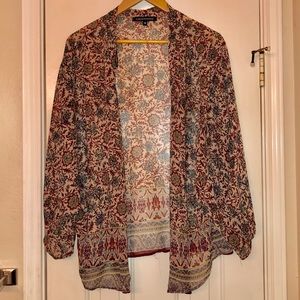 Foreign Exchange ‘kimono’ with intricate pattern